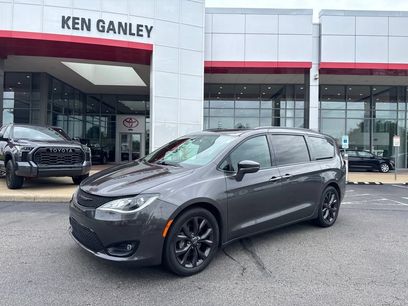 Used 2019 Chrysler Pacifica Limited w/ S Appearance Package