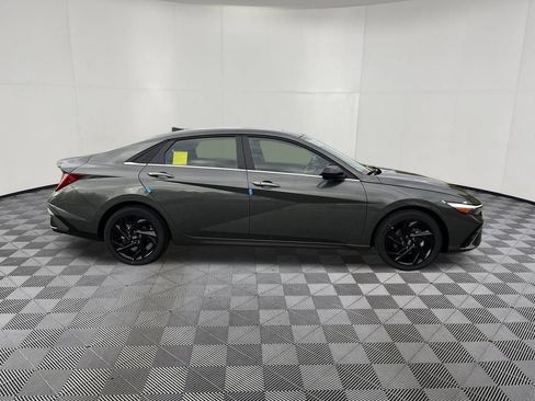 New 2026 Hyundai Elantra SEL Sport Premium FWD image 8