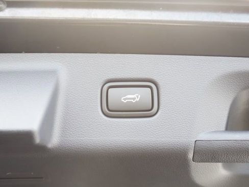 Used 2025 Hyundai Palisade Limited AWD/4WD image 4