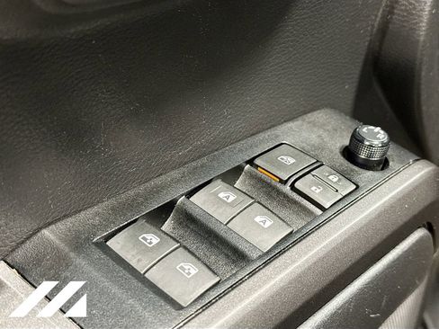 Used 2023 Toyota Tacoma TRD Sport AWD/4WD image 19