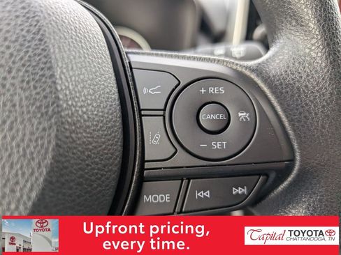 Used 2025 Toyota RAV4 XLE w/ Convenience Package image 19