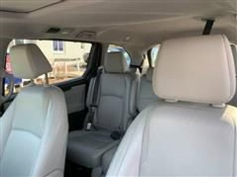 Used 2018 Honda Odyssey EX-L image 12