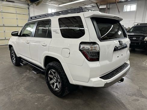 Used 2020 Toyota 4Runner TRD Off-Road Premium w/ Moonroof Package AWD/4WD image 5