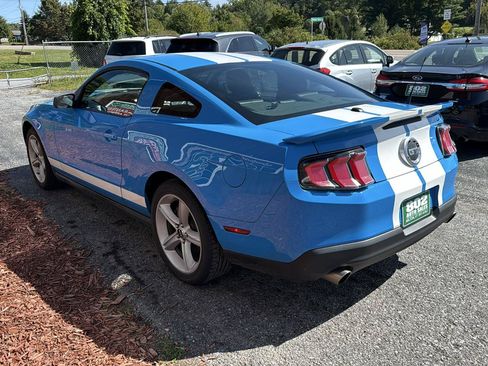 Used 2010 Ford Mustang GT RWD image 6