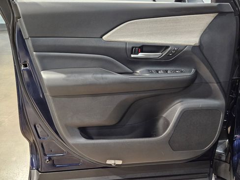 Certified 2025 Toyota Grand Highlander FWD image 20