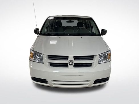 Used 2010 Dodge Grand Caravan SE image 9