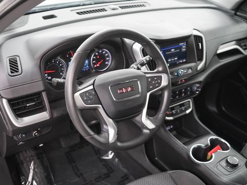 Used 2024 GMC Terrain SLE FWD image 20