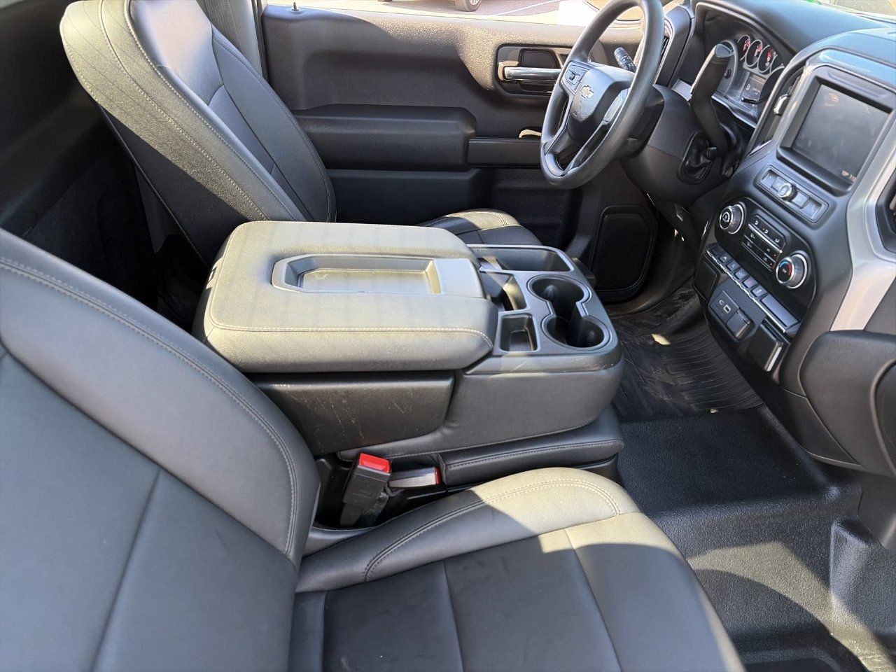 Used 2022 Chevrolet Silverado 1500 W/T w/ WT Value Package AWD/4WD image 11