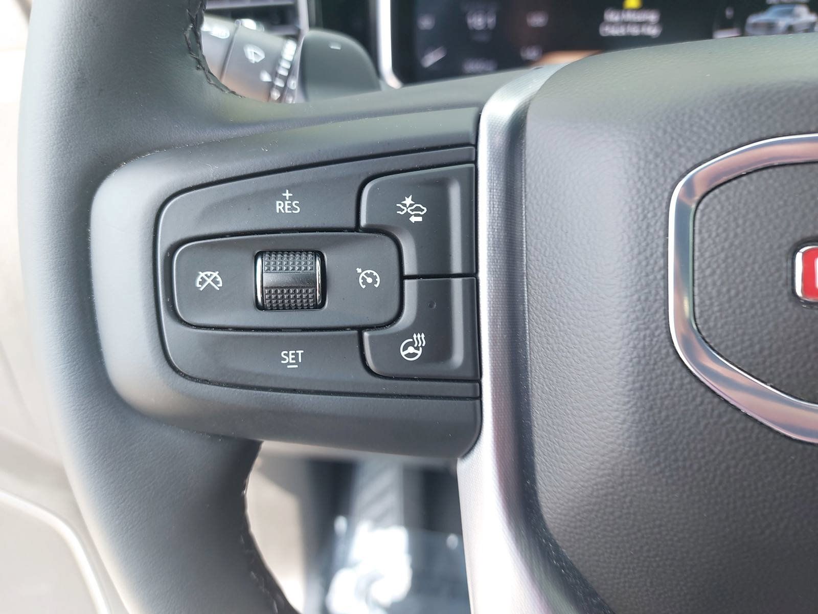 Used 2026 GMC Sierra 1500 Elevation w/ Elevation Premium Package AWD/4WD image 17