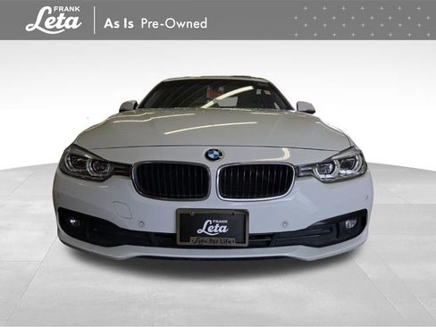 Used 2018 BMW 320i Sedan image 10