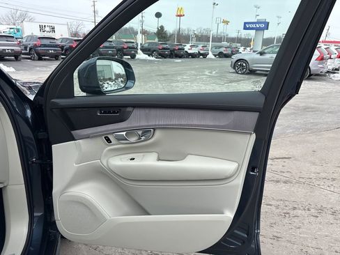 New 2026 Volvo XC90 B6 Ultra w/ Protection Package AWD/4WD image 38