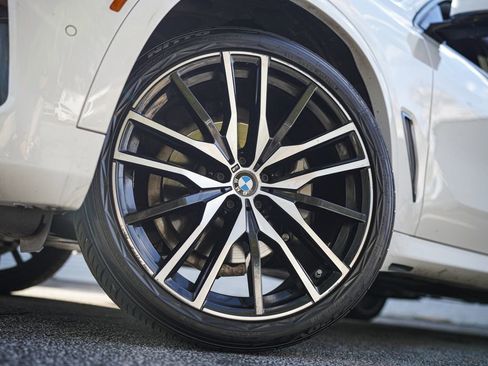 Used 2020 BMW X5 sDrive40i w/ M Sport Package image 19