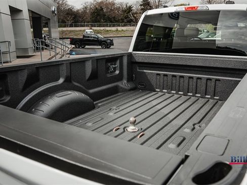 Used 2023 Ford F250 XLT w/ FX4 Off-Road Package image 11