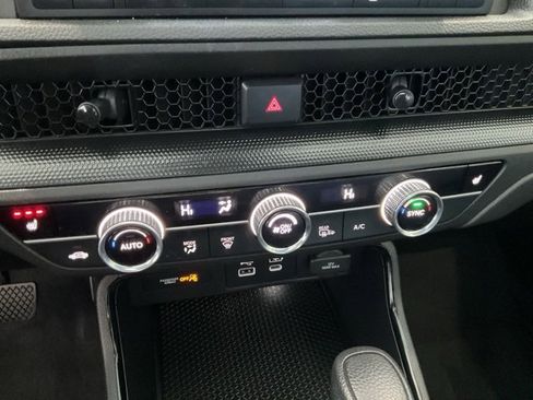 Used 2023 Honda CR-V EX image 16