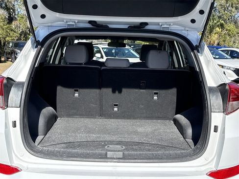 Used 2018 Hyundai Tucson SEL image 18