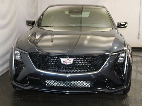 Used 2025 Cadillac CT5 Sport image 3