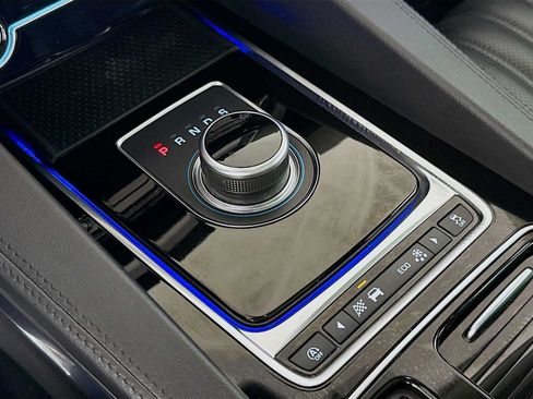 Used 2019 Jaguar F-PACE Portfolio AWD/4WD image 17