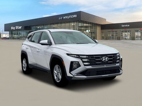 New 2026 Hyundai Tucson SE image 11