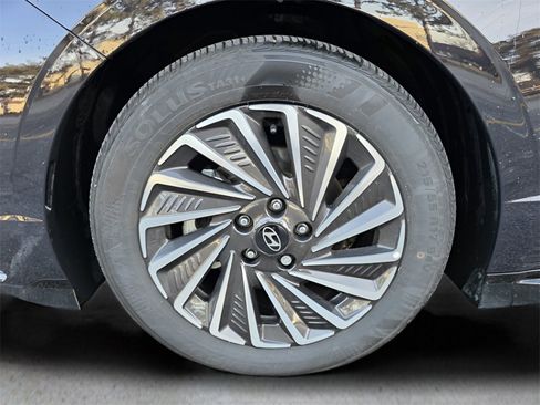 Certified 2025 Hyundai Sonata SEL image 11