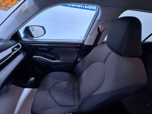 Used 2024 Toyota RAV4 LE image 34