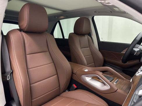 Used 2025 Mercedes-Benz GLE 350 4MATIC image 18