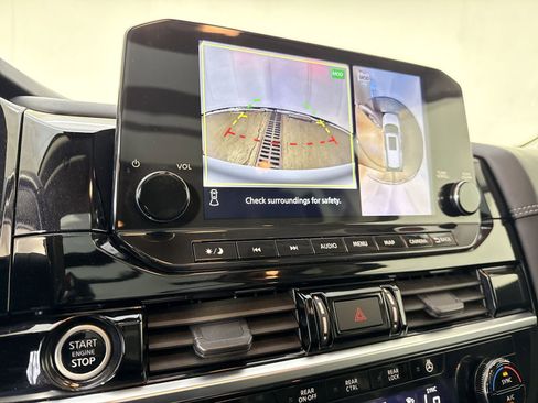 Certified 2023 Nissan Pathfinder Platinum w/ Lighting Package (N93) image 8