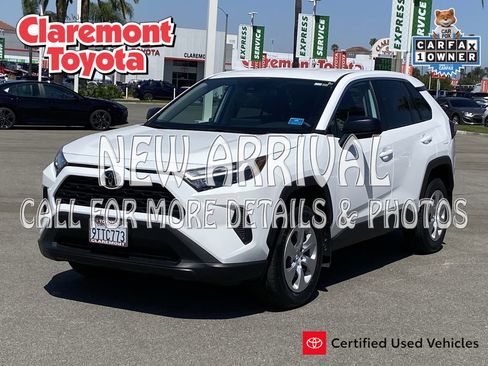 Certified 2025 Toyota RAV4 LE FWD image 1