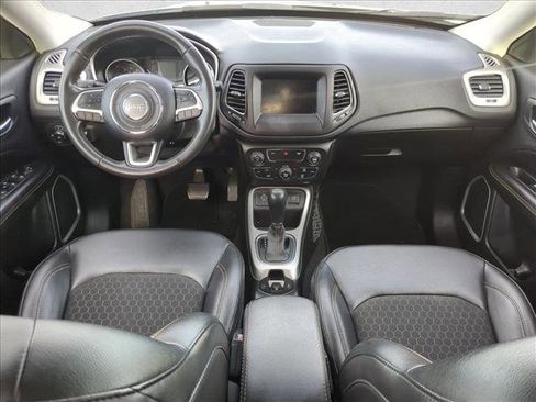 Used 2019 Jeep Compass Latitude image 13