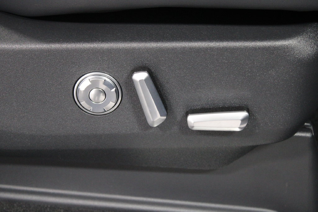 New 2026 Lincoln Navigator L Reserve w/ Jet Appearance Package AWD/4WD image 30