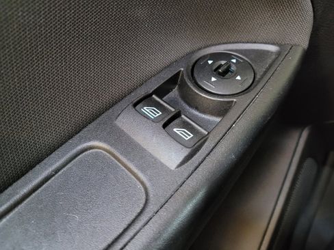 Used 2016 Ford Focus S FWD image 27