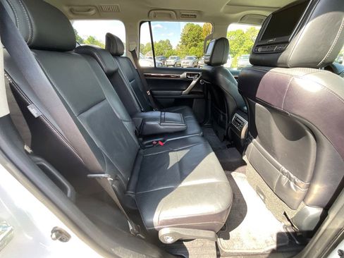 Used 2016 Lexus GX 460 Luxury image 34