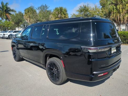 New 2026 Jeep Grand Wagoneer L Limited AWD/4WD image 7