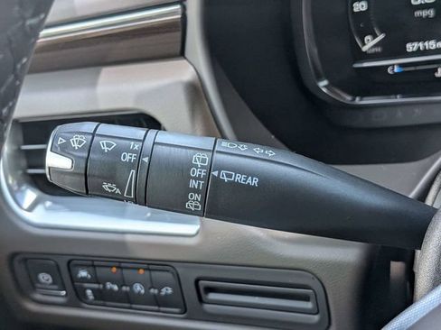Used 2022 GMC Yukon SLE w/ Gmc Pro Safety Plus Package RWD image 23