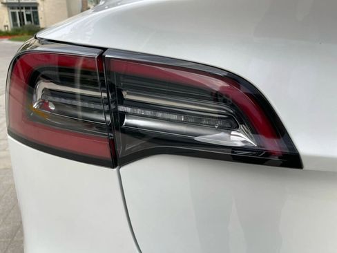 Used 2021 Tesla Model 3 Standard Range Plus image 26