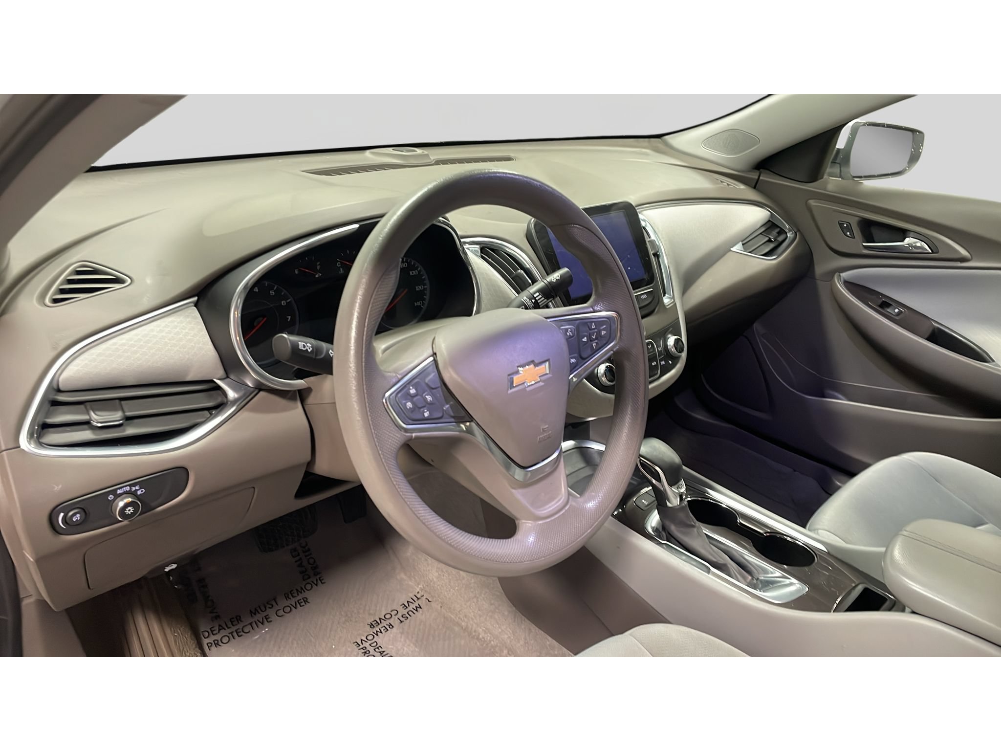 Used 2021 Chevrolet Malibu LT FWD image 10