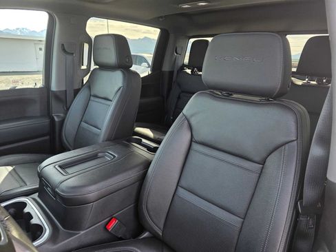 Used 2020 GMC Sierra 1500 Denali w/ Denali Ultimate Package AWD/4WD image 21