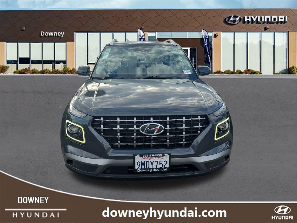 Used 2024 Hyundai Venue Limited FWD image 8