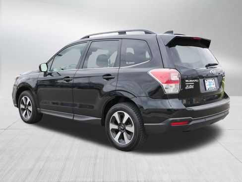 Used 2018 Subaru Forester 2.5i Limited AWD/4WD image 5