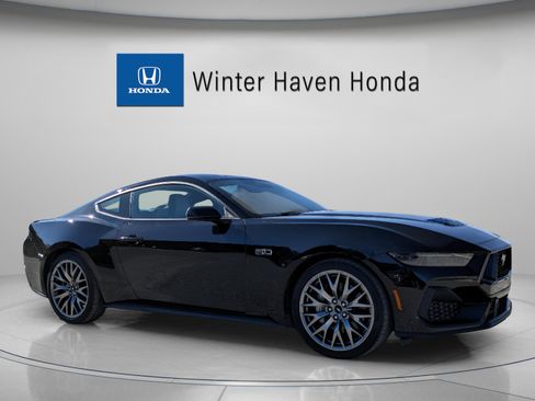 Used 2025 Ford Mustang GT Premium image 1