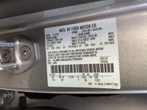 Certified 2024 Lincoln Nautilus Reserve image 23