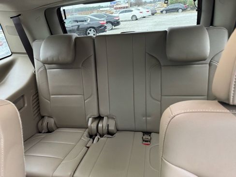 Used 2017 GMC Yukon SLT w/ Open Road Package image 13