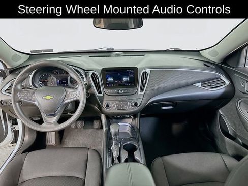 Used 2023 Chevrolet Malibu LT FWD image 18