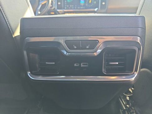 Used 2024 Chevrolet Silverado 1500 High Country AWD/4WD image 25