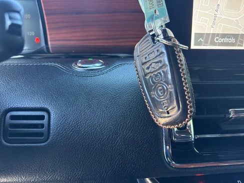 Used 2020 Lincoln Navigator Reserve w/ Equipment Group 208A Reserve image 46