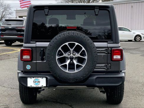 Certified 2025 Jeep Wrangler Unlimited Sport AWD/4WD image 4