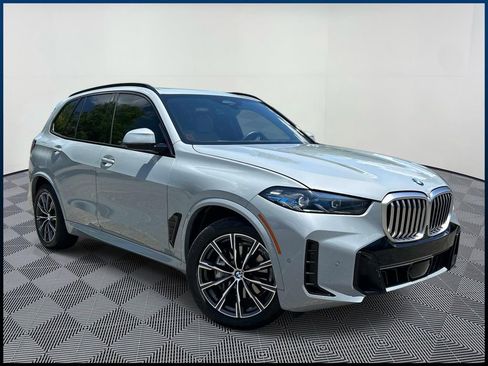 Used 2024 BMW X5 sDrive40i w/ Executive Package RWD image 1