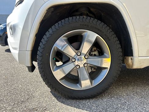 Used 2016 Jeep Grand Cherokee Overland image 6