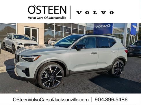 New 2026 Volvo XC40 B5 Ultra w/ Protection Package Premier image 1