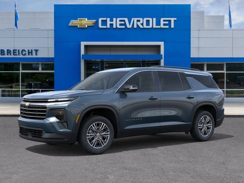 New 2026 Chevrolet Traverse LT w/ Driver Confidence Package FWD image 26