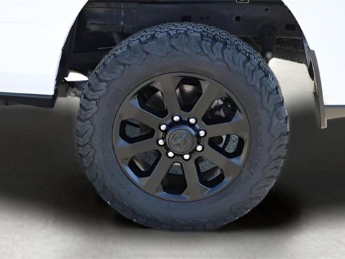 Used 2022 RAM 2500 Big Horn w/ Night Edition image 9